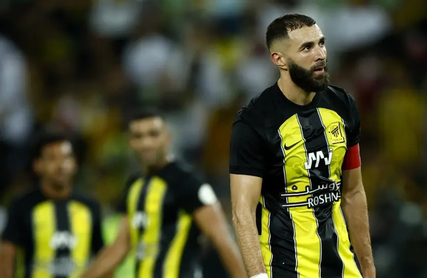 «بسبب بنزيما».. الاتحاد السعودي يوقف مفاوضاته مع بيولي