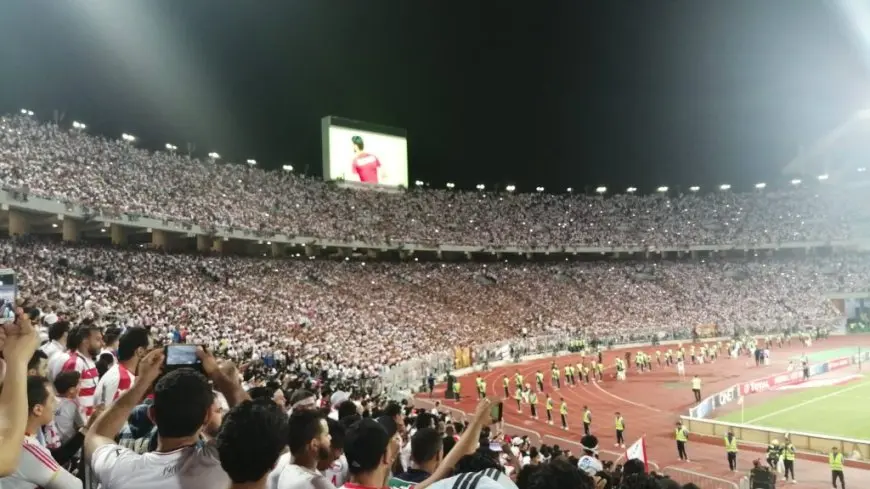 «توقف قلبه وأوجع قلوبنا».. رفعت يتصدر هتافات جماهير الزمالك أمام الإسماعيلي