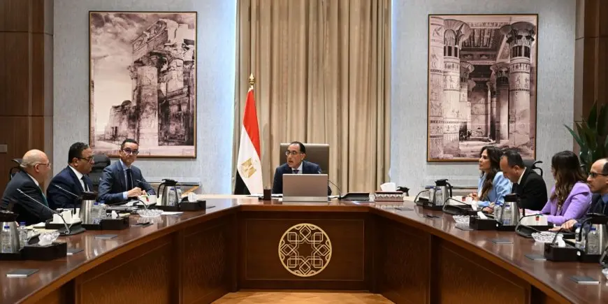 مدبولي يلتقى رئيس شركة هاير مصر لمتابعة المراحل التالية من مجمع مصانع العاشر من رمضان