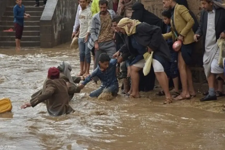 وفاة 5 أشخاص وفقدان آخرين جراء الأمطار الغزيرة والسيول في محافظة ذمار اليمنية