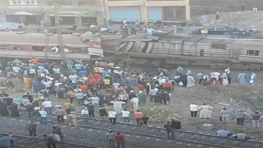 بث مباشر.. حادث تصادم قطارين بالشرقية أمام الكوبري الجديد