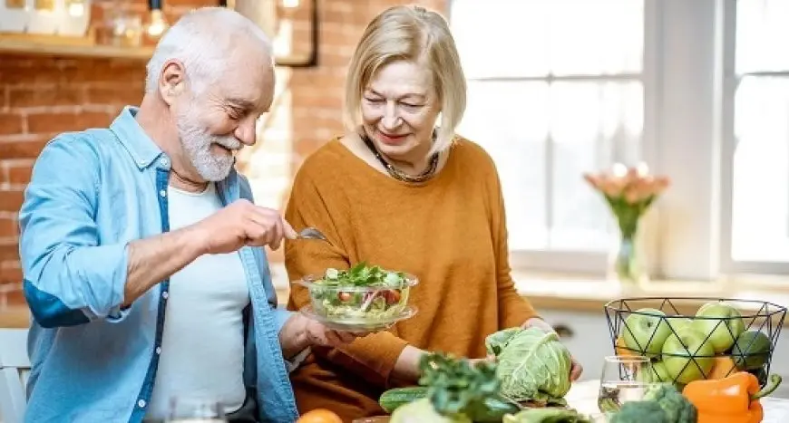 عناصر غذائية تساعد على تعزيز صحة الإنسان طوال عمره.. ما هي؟