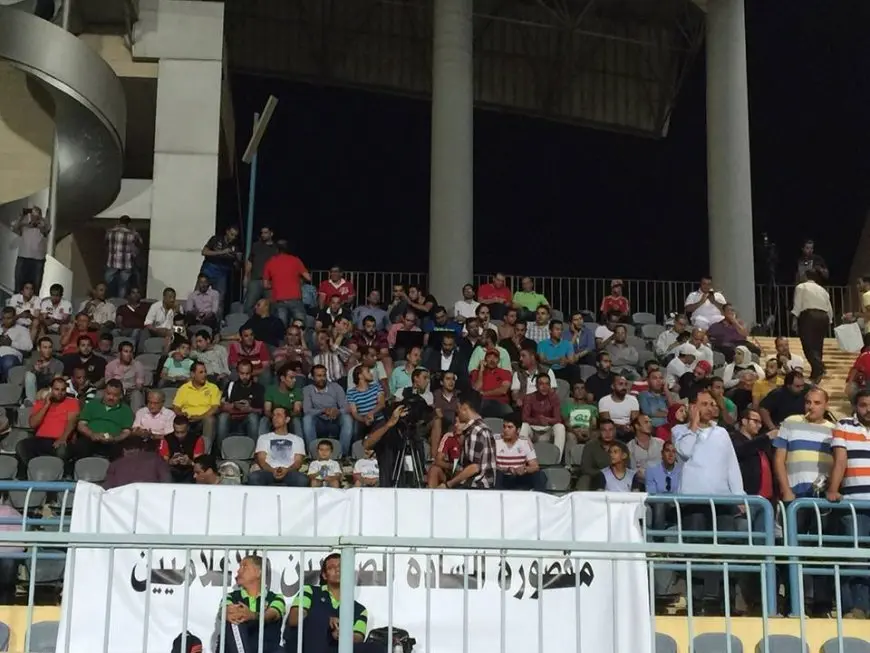 14 حافلة تنقل جماهير الزمالك لبرج العرب في مواجهة المصري