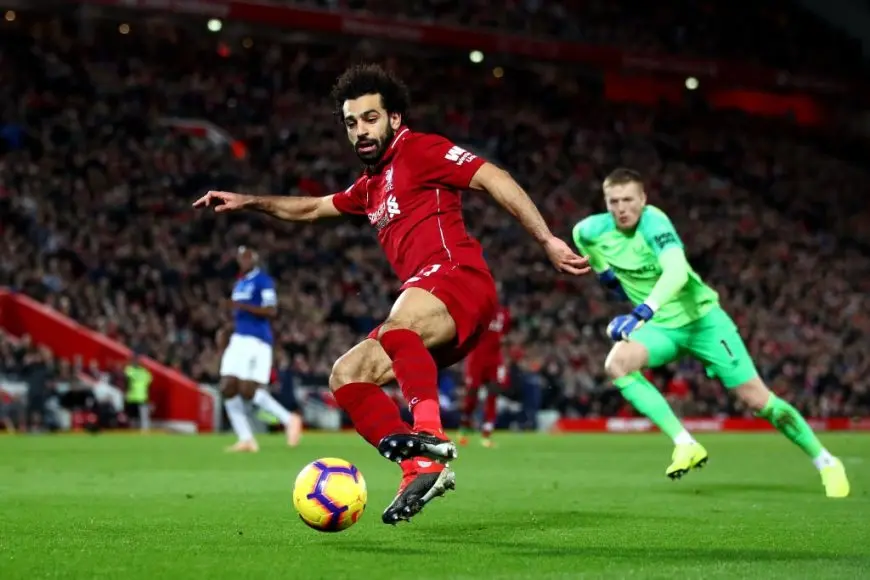 تأجيل مباراة ليفربول وإيفرتون في الدوري الإنجليزي