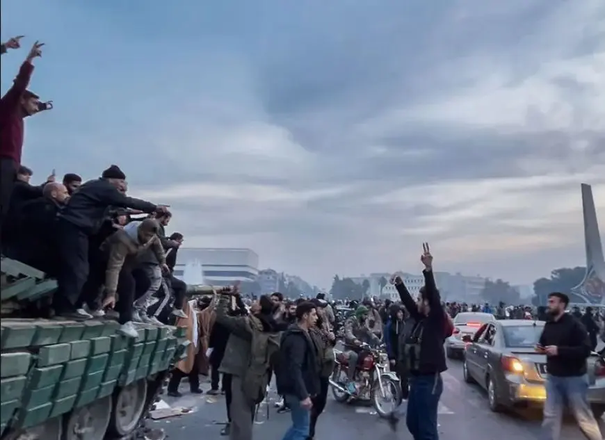 الأزهر يحذِّر من انتهازية الصهاينة واستغلال ما تمر به سوريا للسطو على أرضها ومقدراتها