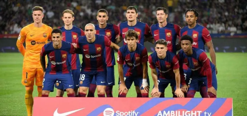 برشلونة يتأهل إلى نصف نهائي كأس الملك