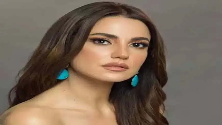 بإطلالة أنيقة.. درة تخطف الأنظار في أحدث ظهور والجمهور يغازلها (صور)