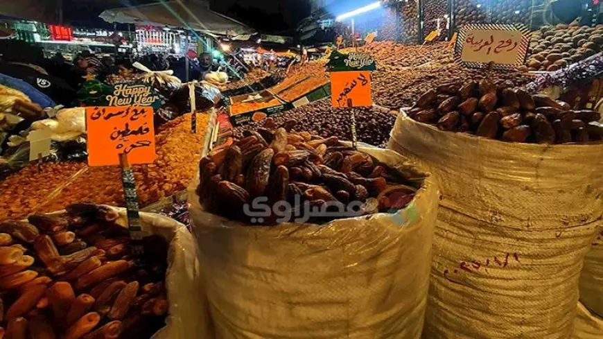 “لا للتهجير”.. فلسطين الحاضرة في أسواق الياميش بالإسكندرية (صور)